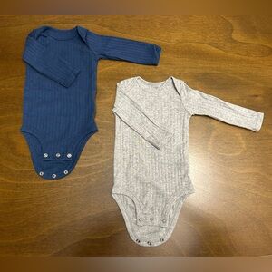 2ct Long Sleeve Baby Bodysuits 3-6 Months. Carters (0243)